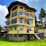 House Proctor * Sztojkite