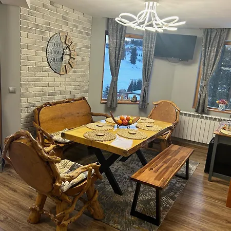 House Proctor * Stoykite