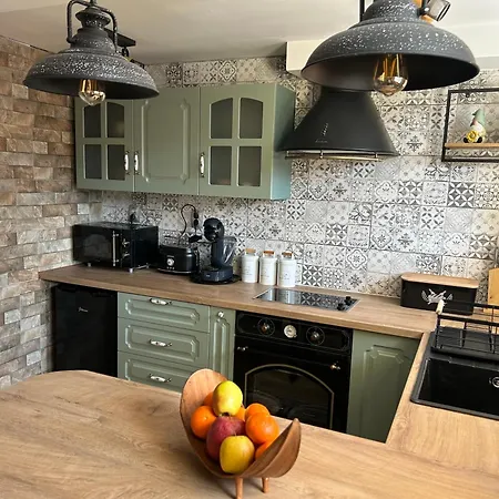 House Proctor Apartment *