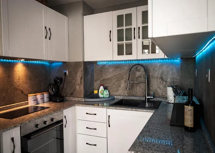 House Proctor * Stoykite