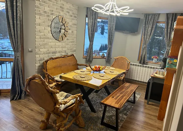 House Proctor * Stoykite